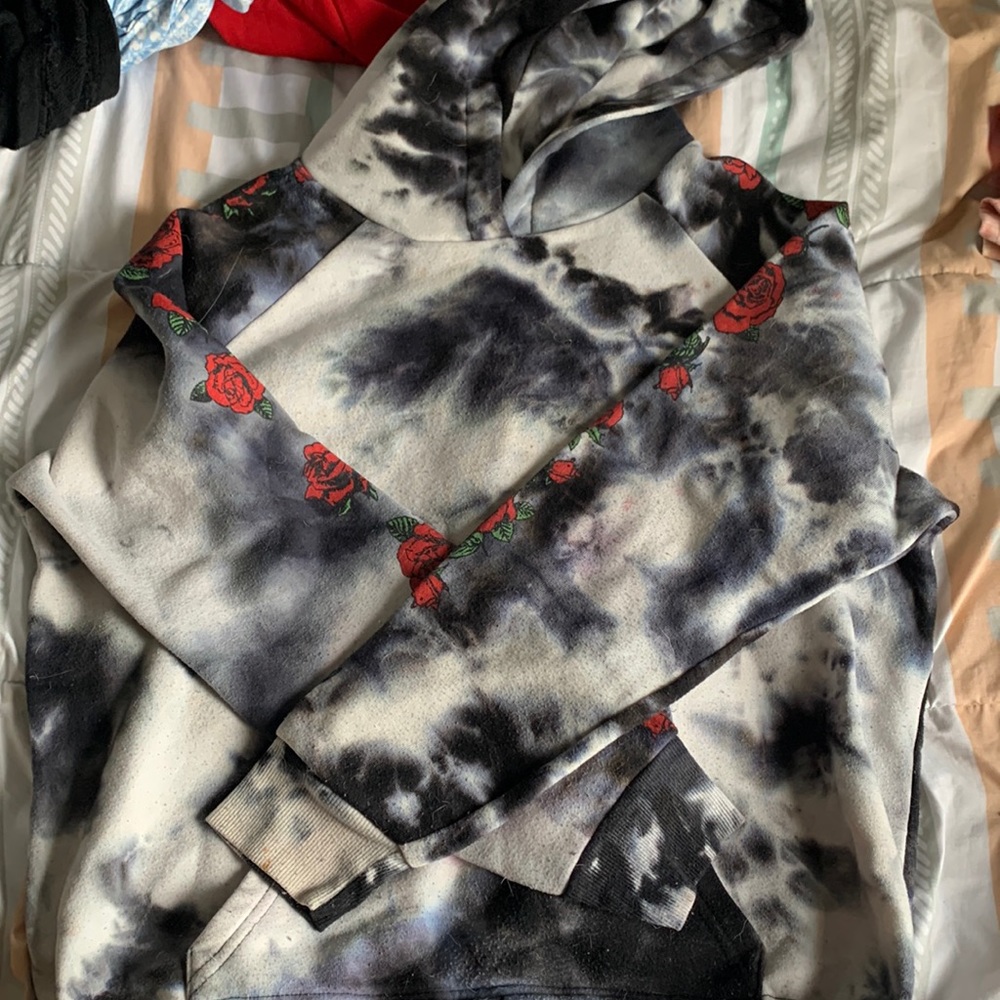 Tie dye blue and white rose sleeves hoodie
